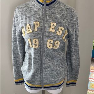 Gap kids XL and this is KIDS not Men’s